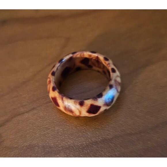 Size 7 Real Wood Unisex Ring Handcrafted Matte Finish Minimalist Jewelry - Picture 3 of 4